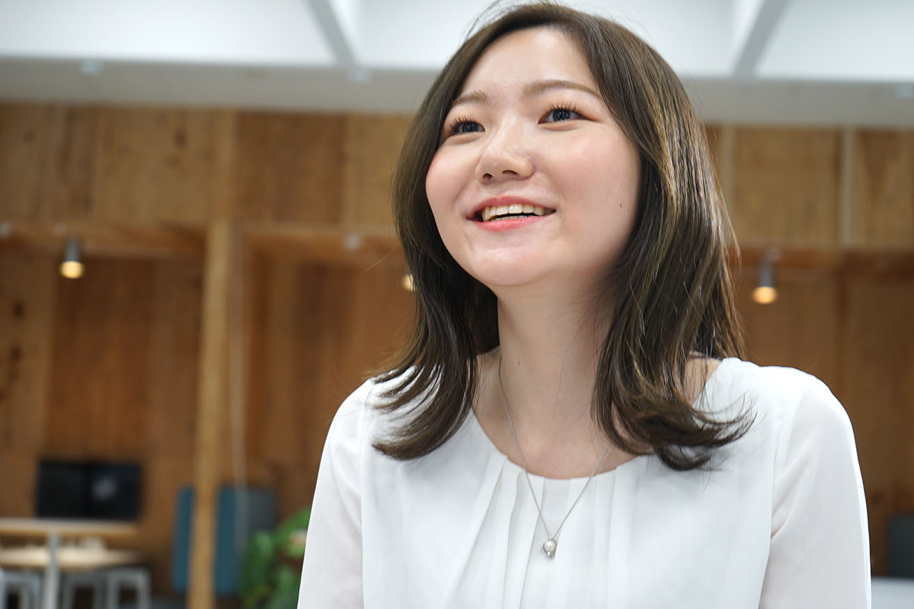 インタビュー写真